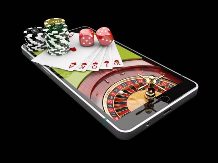 Filipino player completing a jiliz deposit using a mobile wallet on their phone